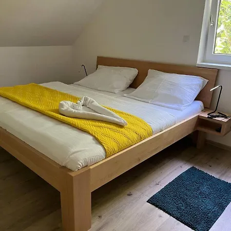 Dum C. 6 - Rekreacni Domy Milovice Vakantiehuis *