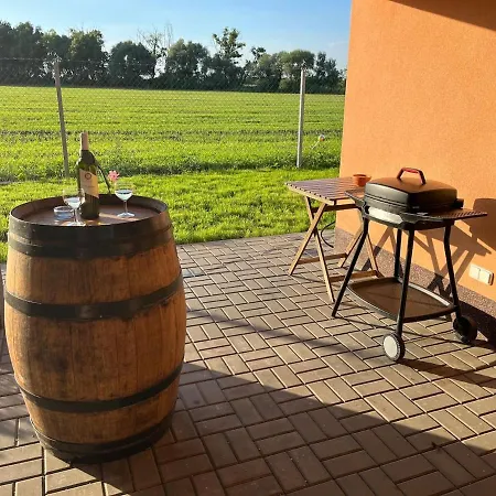 Vakantiehuis Dum C. 6 - Rekreacni Domy Milovice